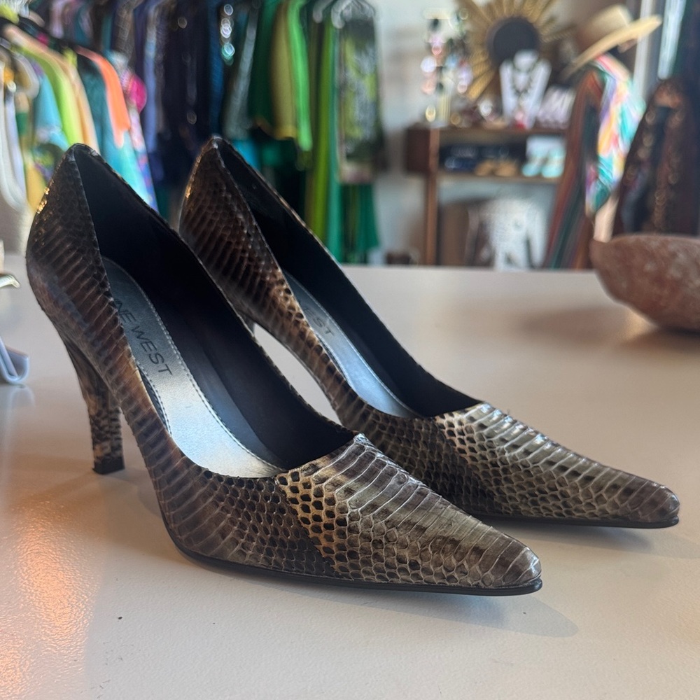 Y2K Nine West Brown Snakeskin-Print Pointed Toe Pumps